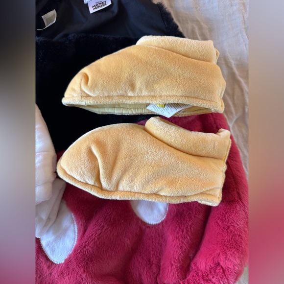 Pottery Barn Kids Mickey Mouse Costume - 2-3T - Picture 5 of 8